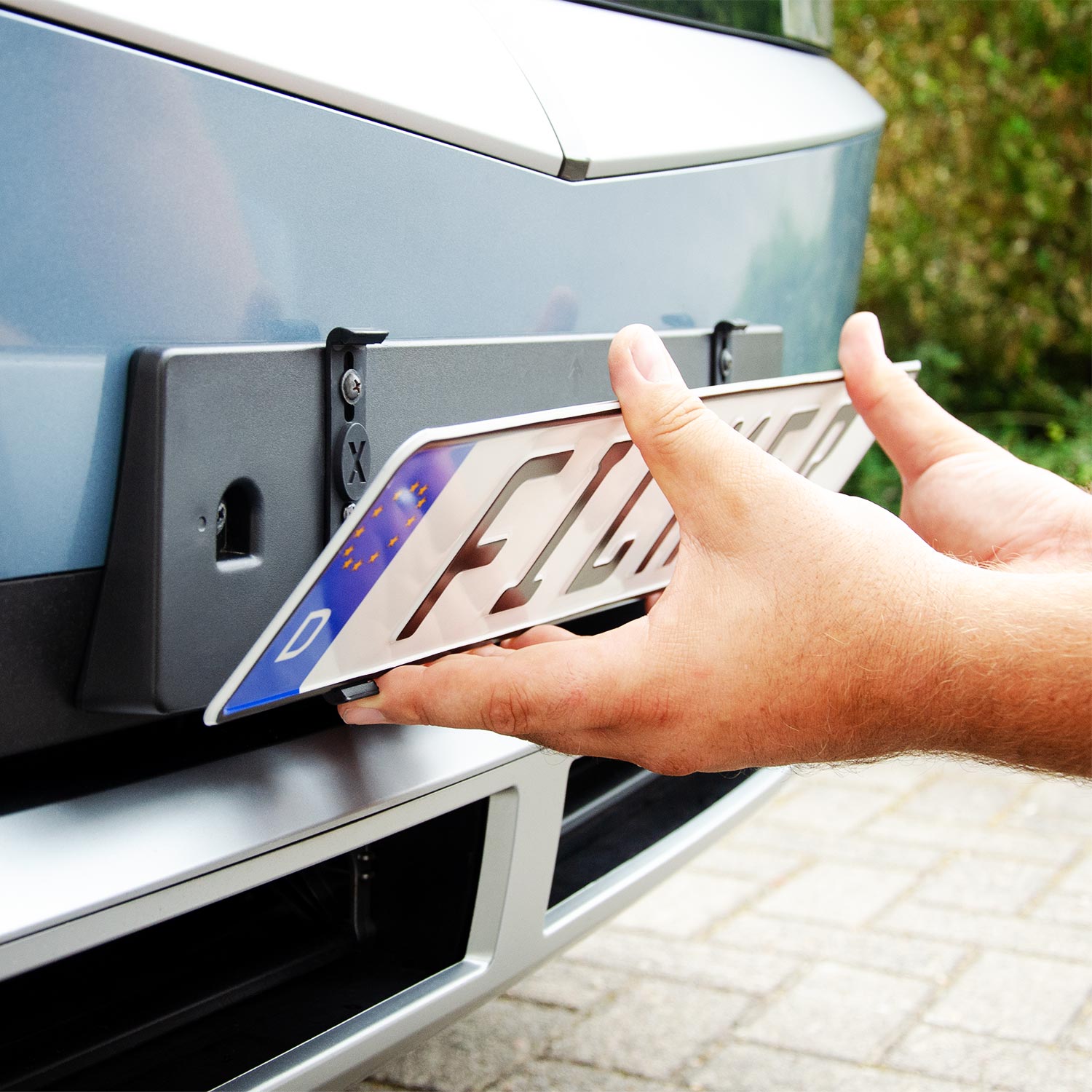 Kennzeichenhalter rahmenlos